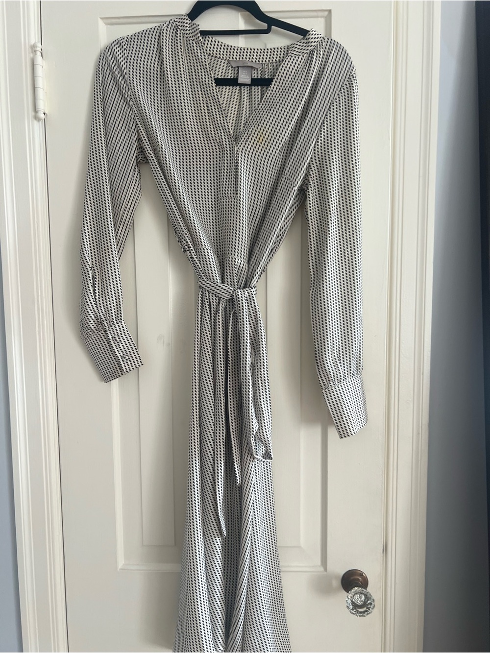 H&M Black and White Long-Sleeve Belted Maxi Dress